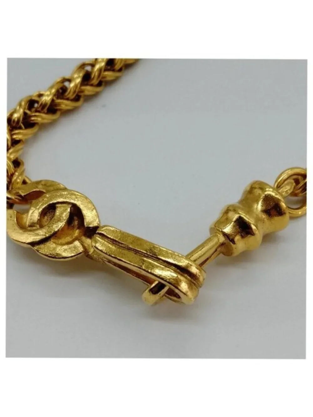 Authentic Chanel CC Camellia Gold Tone Pendant Necklace Vintage